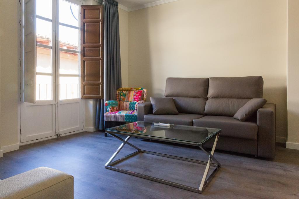 Apartamentos Valentina Deluxe 3000 Granada Ruang foto