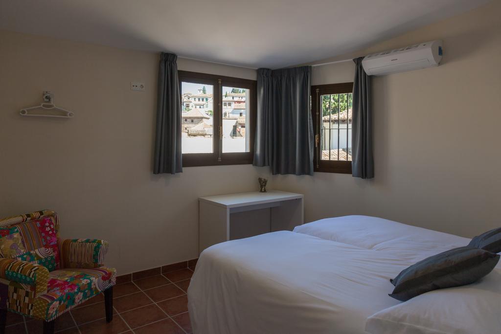 Apartamentos Valentina Deluxe 3000 Granada Ruang foto