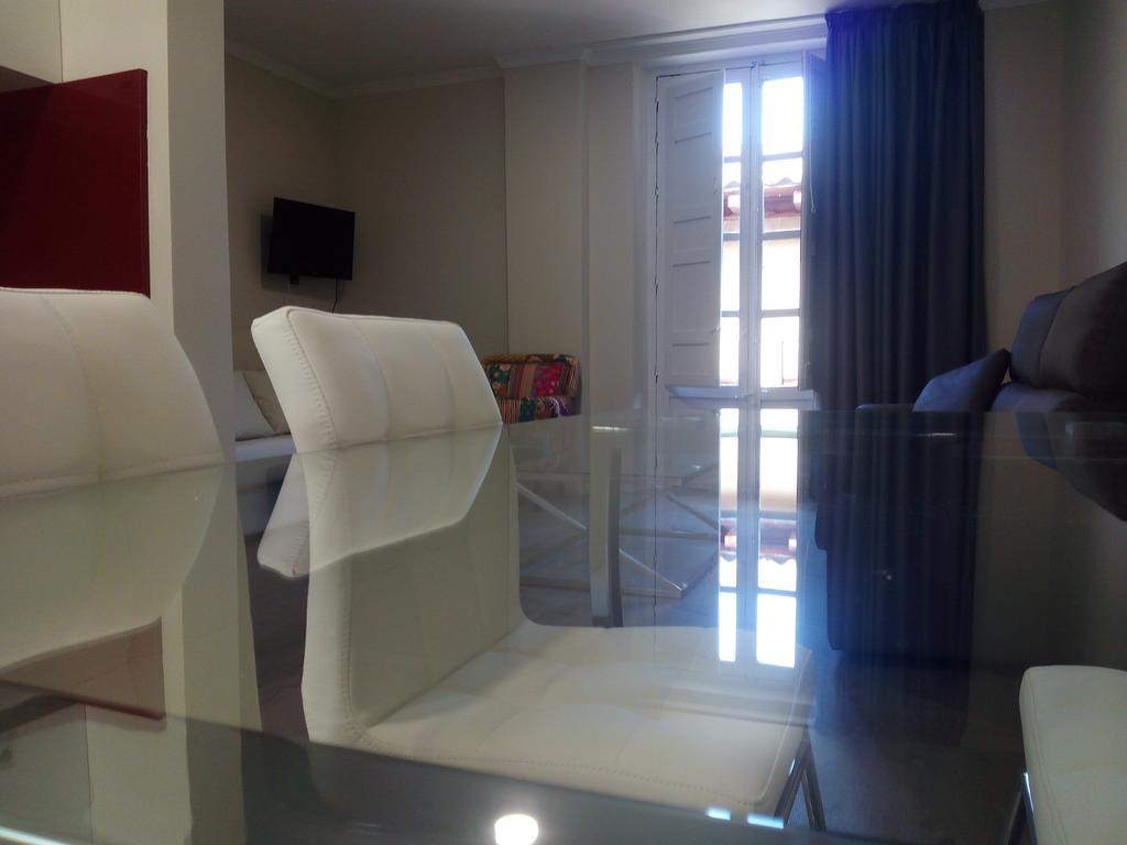 Apartamentos Valentina Deluxe 3000 Granada Ruang foto